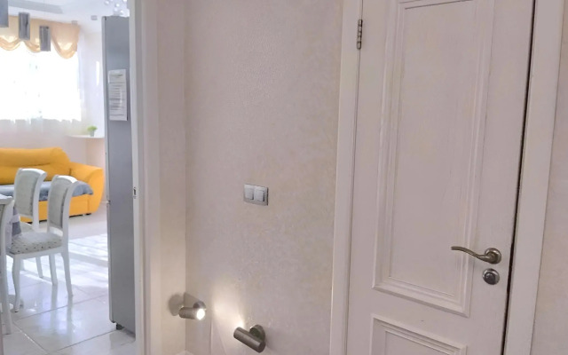 Квартира с видом на стадион