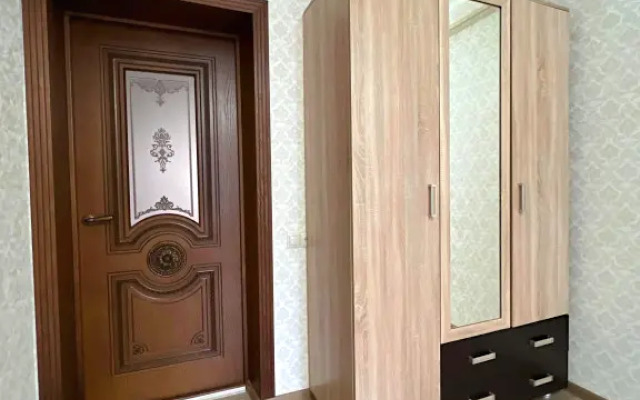 Trekhkomnatnye v Tsentre Kislovodska Apartment