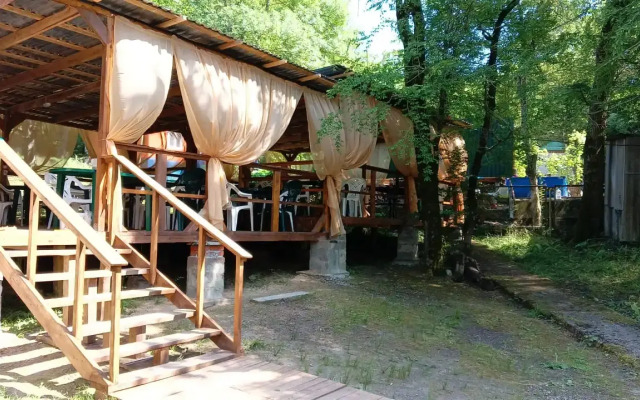 Triumf Guest house