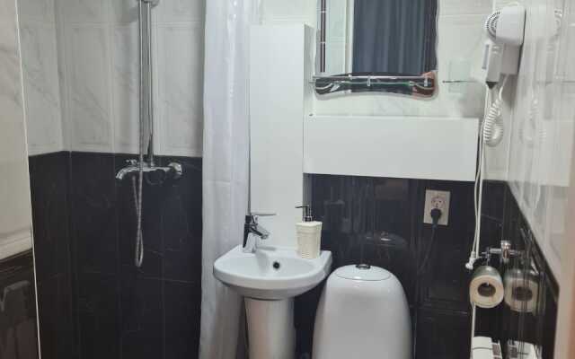 U Zhd Vokzala Flat