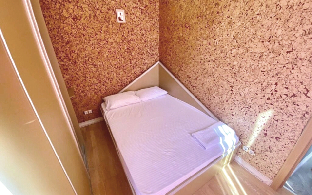 Na Ulitse Krymskaya 77 Flat