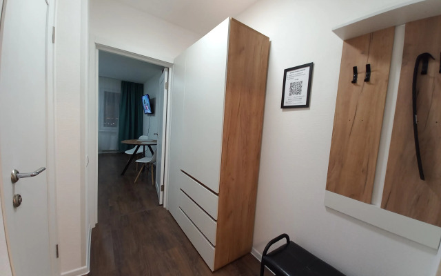 Komfortnaya studiya s beskontaktnym zaseleniem Flat