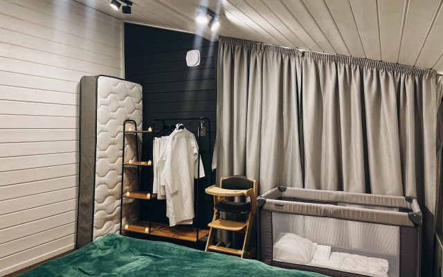 Частный дом с гриль-мангалом, сауной и большой террасой