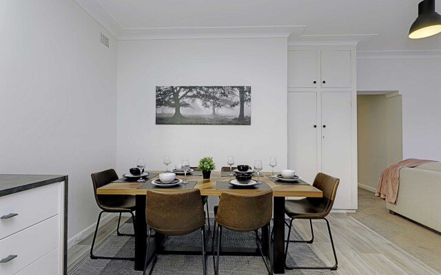 Private Beach House in Bondi Apartments