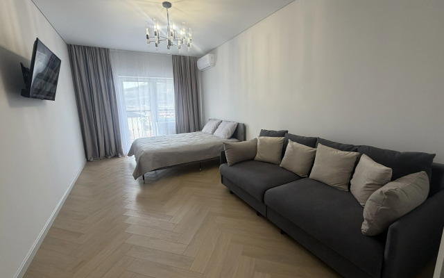 Квартира Новая 2х-Комнатная С Видом На Боргустанский Хребет