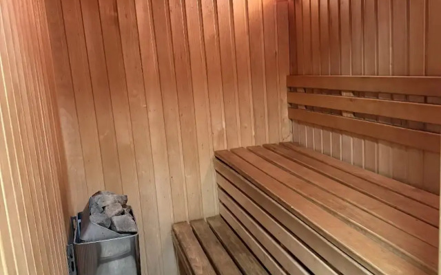 S Saunoy Guest house