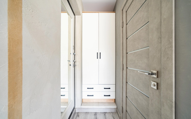 Studiya ryadom s morem Flat