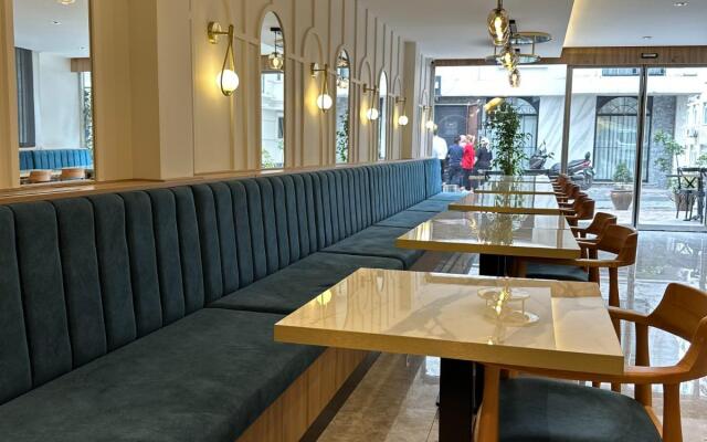 Dedem Boutique hotel