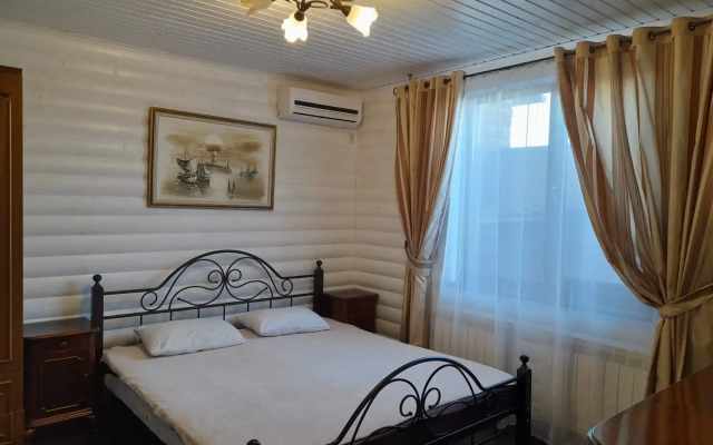 Частный Дом на Берегу Моря с Бассейном