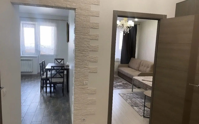 1-Komnatnaya Ryadom S Platonovckim Parkom Flat