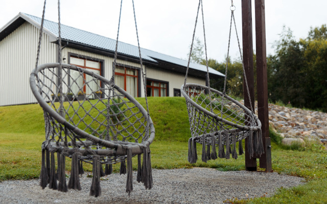 Частный дом у реки 2