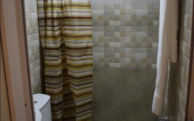 Shree Gopal Gayatri Lok Deluxe Hotel