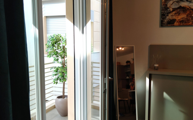 Апартаменты The Rabbit Hole