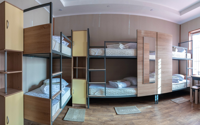 Pyatnitskij Hostel