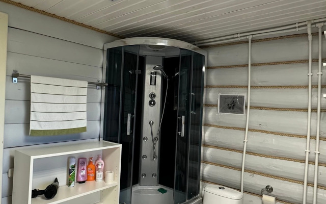 Kottedzh S Vidom Na Ozero Glamping