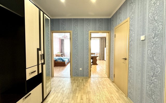 v novostroyke ryadom s khramom Vozneseniya Gospodnya Apartments