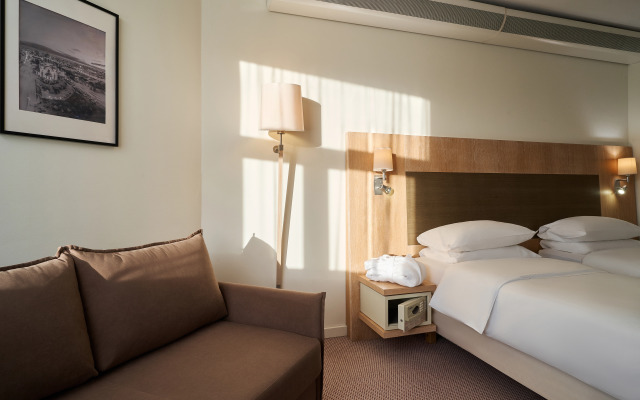 Cosmos Ekaterinburg Hotel