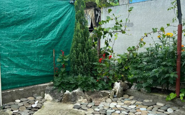 Uyut Guest house