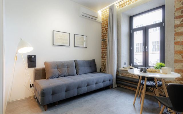Surkova 20/6 GoldenRing Apartment 2