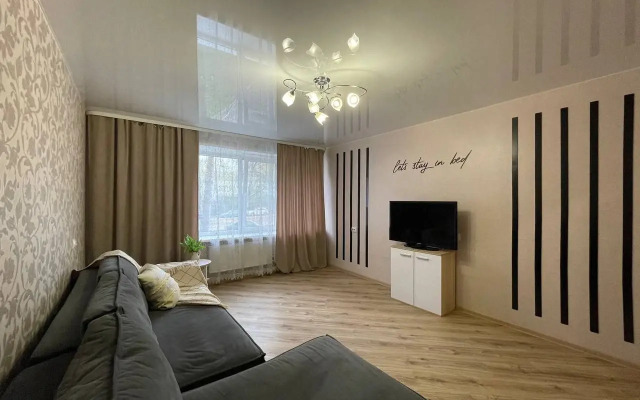 3-K. 70 M² 6 Krovatey Flat
