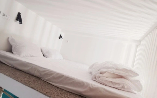 Апартаменты 6 на Васильевском острове (8ВО6)