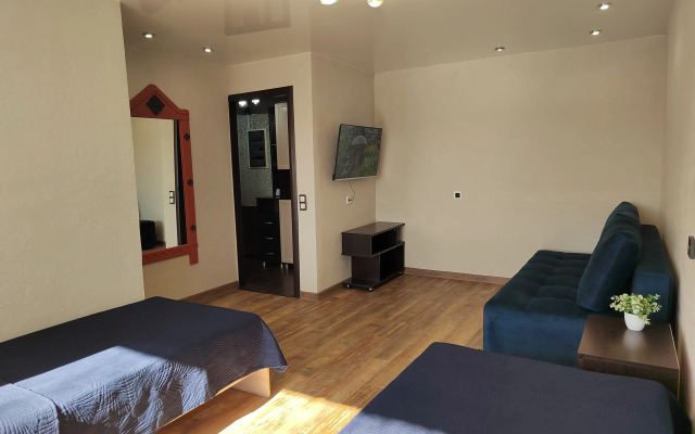 Квартира 1-ком возле аэропорта