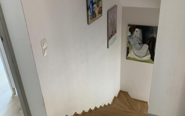 Art Garage Guest House