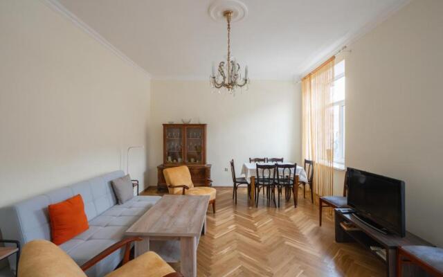 RIS Central Apartments Yerevan
