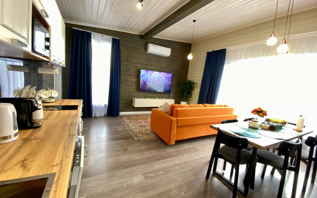 Lunnaya gavan Private house