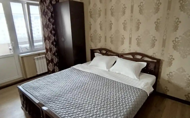 Квартира Уютная Трешка Шогенцукова 33