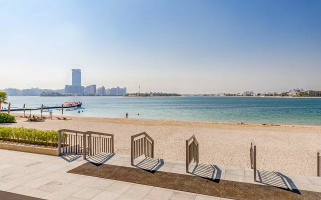 Globalstay Azizi Mina Apartment with Balcony Sea View Apart-hotel