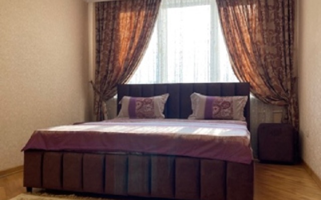 Prostornaya Kvartira V Tsentre Apartments