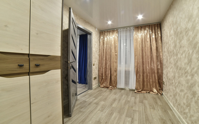 Uyutnaya Dvuxkomnatnaya V Tsentre Na Ulitse Komsomolskaya Flat