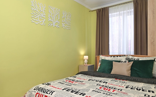 New Life U Tsentralnoy Ploschadi Apartments
