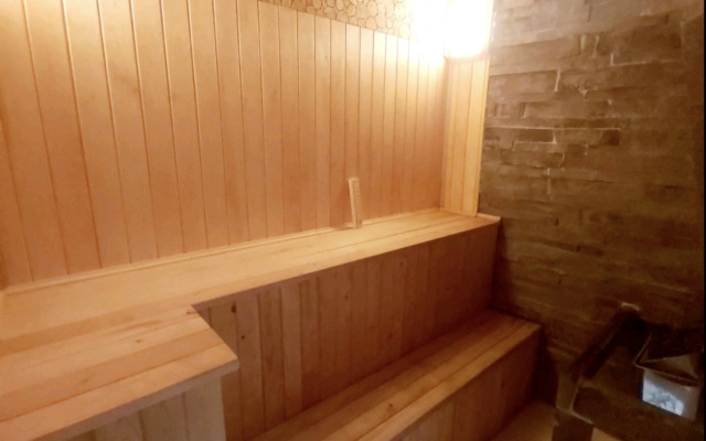 Vdali Ot Zhen Chalet