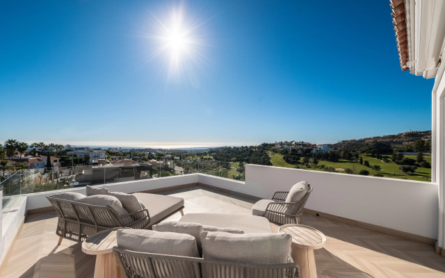 All About Villa Estrella de Oro
