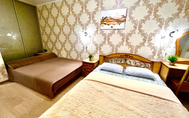 Na 5 Etazhe V Tsentre Goroda Flat