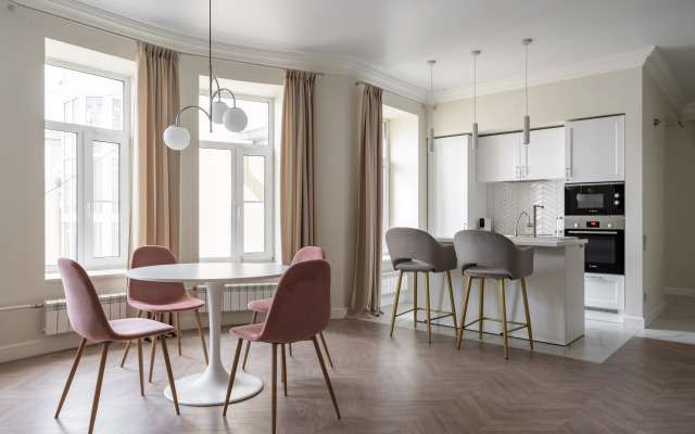 Апартаменты рядом с Невским проспектом