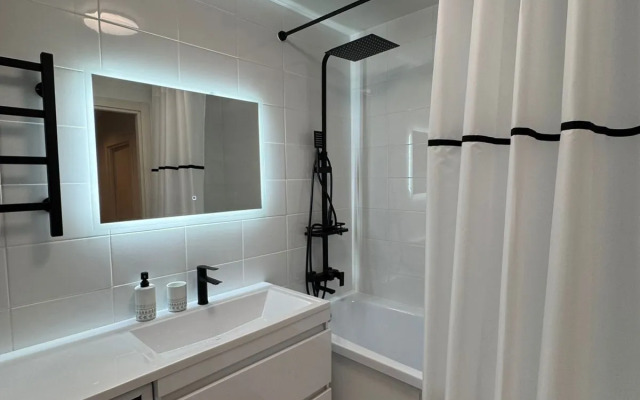 Квартира Стильная Евро 3-комнатная