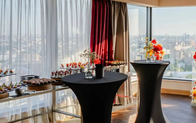 Radisson Blu Olympiyskiy Hotel, Moscow