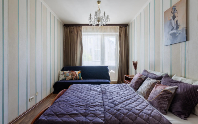 S 3 Spalnyami Na Moiseenko 5 - 8 Chelovek Apartments
