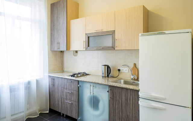 Spacious 2 Bedroom In City Center Apartments