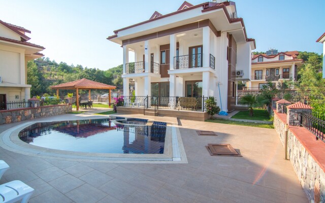 Buketi Villa