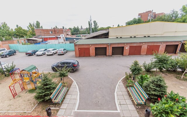 Bolshaya Bulvarnaya 10/21  Apartments