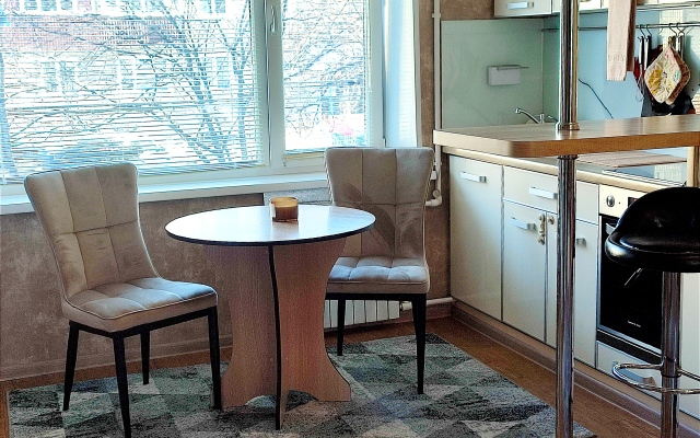 Zerkalnaya studiya Flat