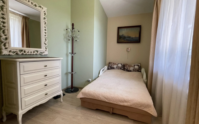 Na Ulitse K. Marksa 17 Apartments