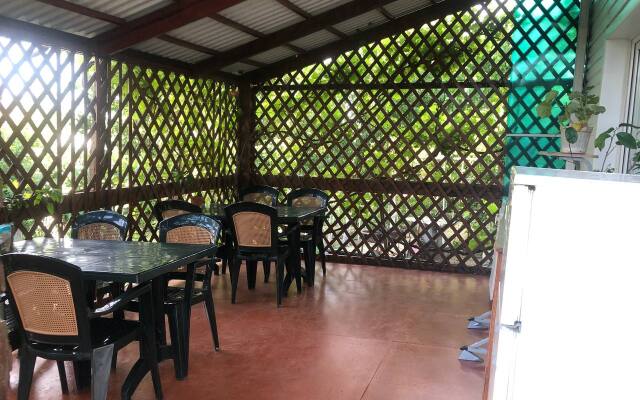 Leto Vsem Guest House