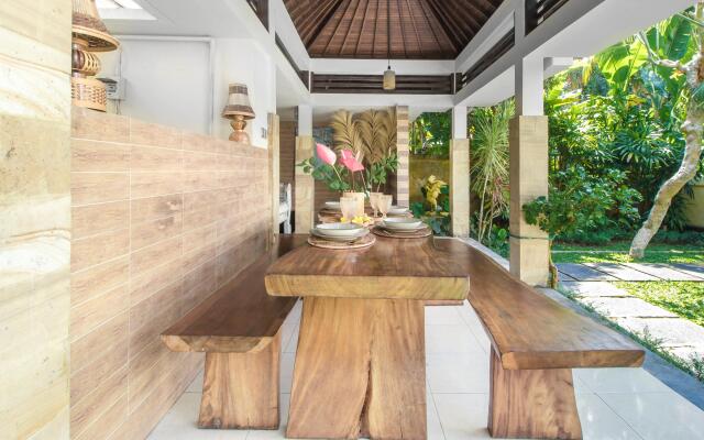 Blue Swing Villa