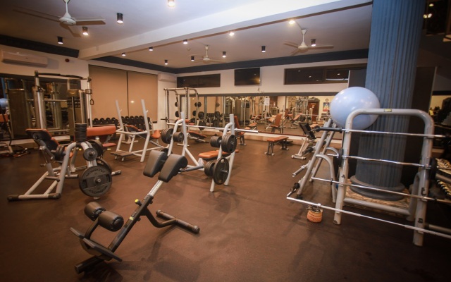 Colosseum Hotel & Fitness Club