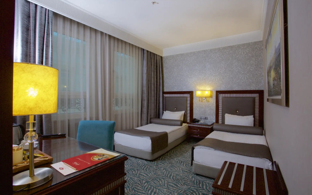 Emporium Hotel